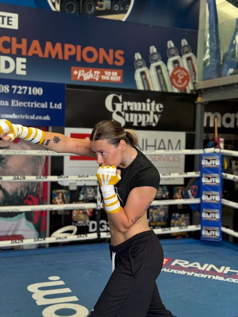 VICTORY Demi Sims Wins Boxing Debut Without Dad!