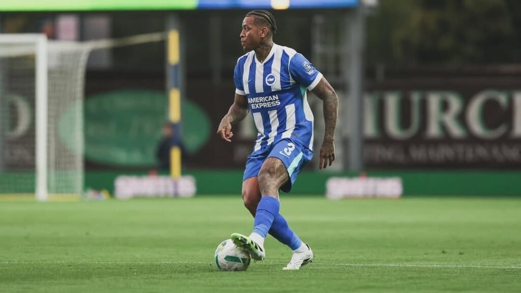 Igor Julio Crystal Palace Complete Shock Loan Deal from Brighton Rivals